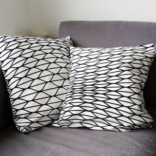 Super Simple Pillowcase Tutorial - Pienkel for Bernina