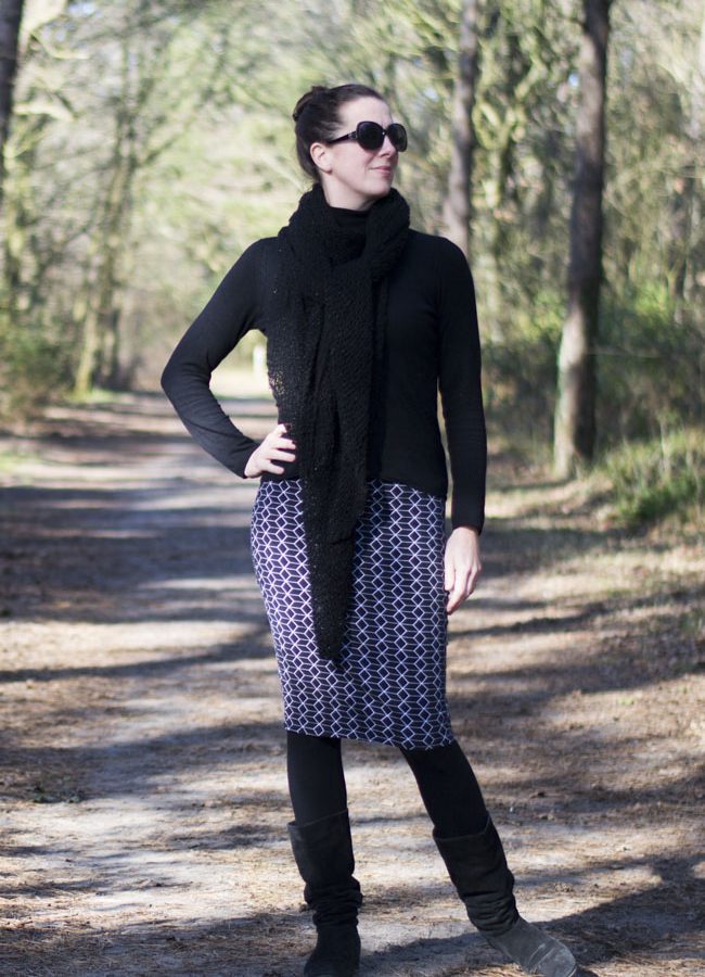 Knit Pencil Skirt - Pattern by Delia Creates, sewn by Pienkel, fabric by By Poppy
