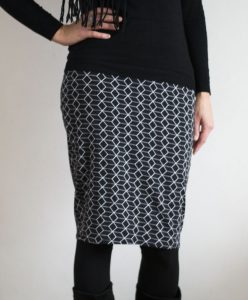 Pencil Skirt - Pattern by Delia Creates, sewn by Pienkel, fabric by By Poppy